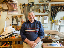 Geoff Hannah: Presentation of the Hannah Cabinet