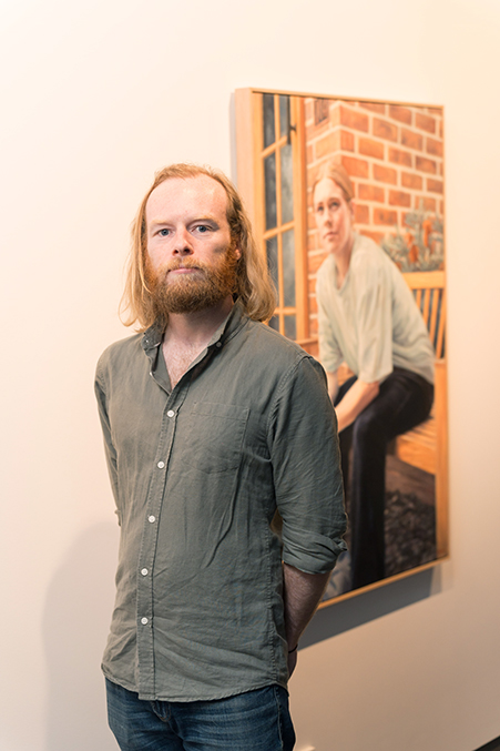 A photo of the artist 