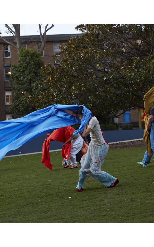 Lauren Brincat 'When do I breathe?' 2024, collaborative community action–performance, Randwick NSW. Courtesy the artist. Photography by Zan Wimberley.